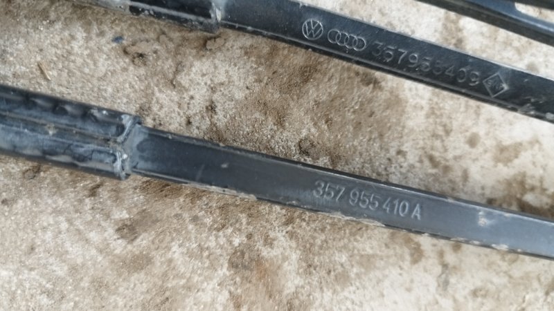 Щёткодержатель поводок Volkswagen Passat B3