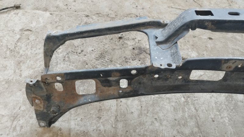 Рамка радиатора Volkswagen Passat B3