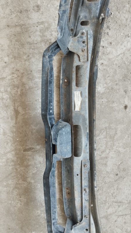 Рамка радиатора Volkswagen Passat B3