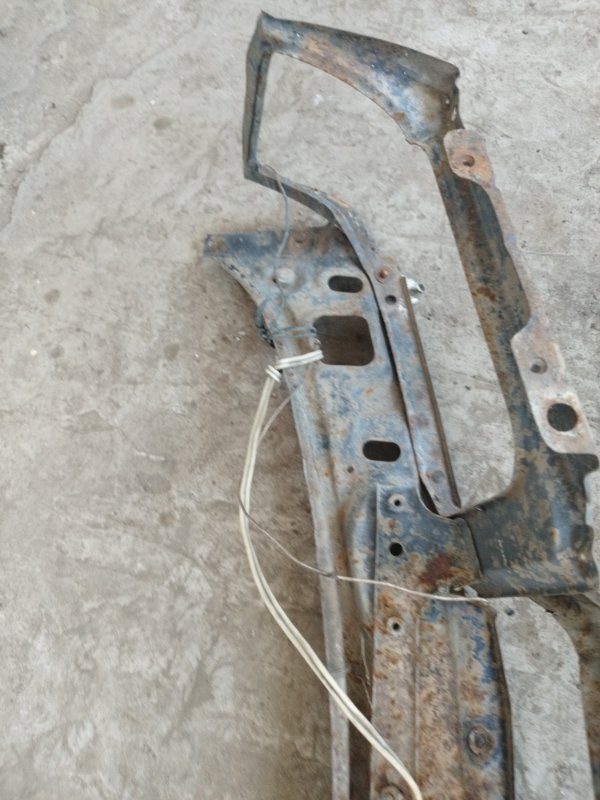 Рамка радиатора Volkswagen Passat B3
