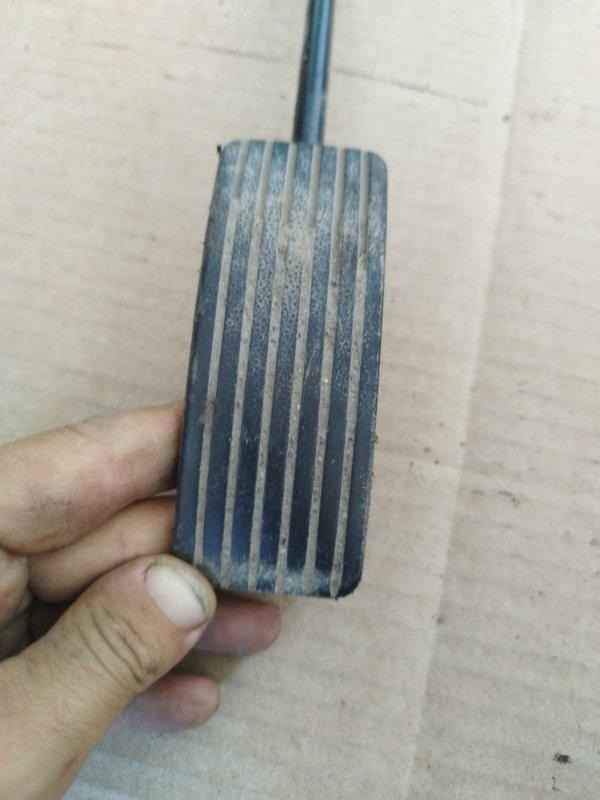 Педаль газа Mitsubishi Galant 2001 8