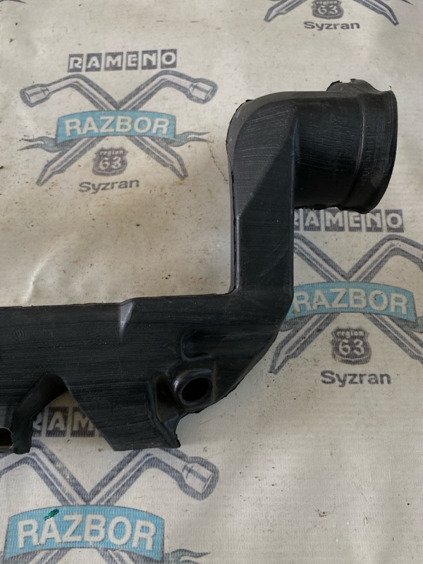 Воздуховод салона Mazda 3BK