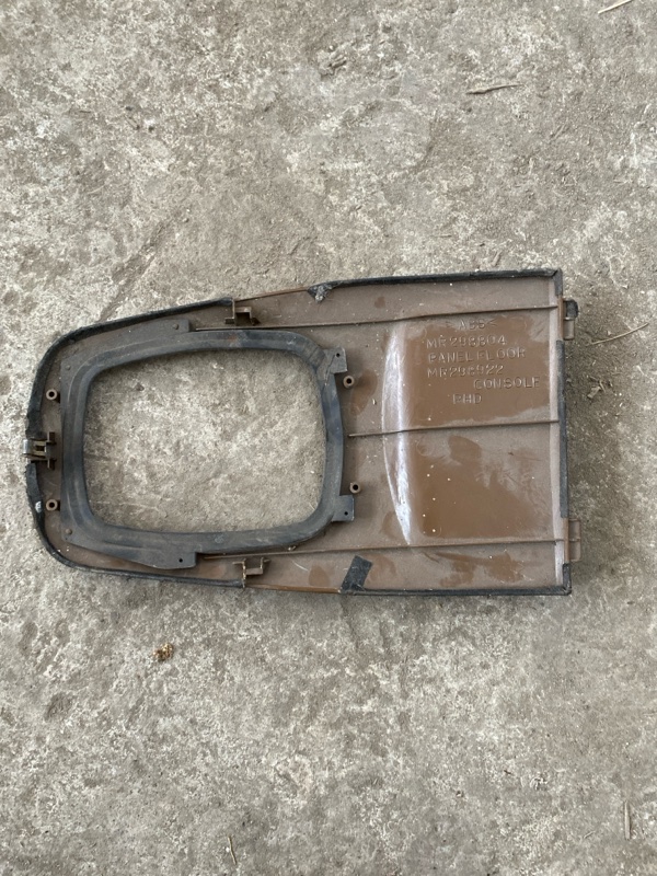 Накладка двери Mitsubishi Galant 2001 8