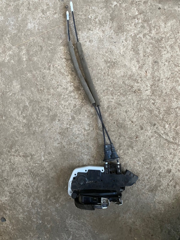 Замок боковой двери Nissan Murano 2014 Z51