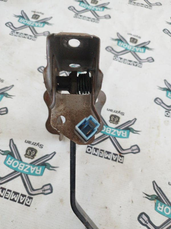 Педаль тормоза NISSAN Almera N15
