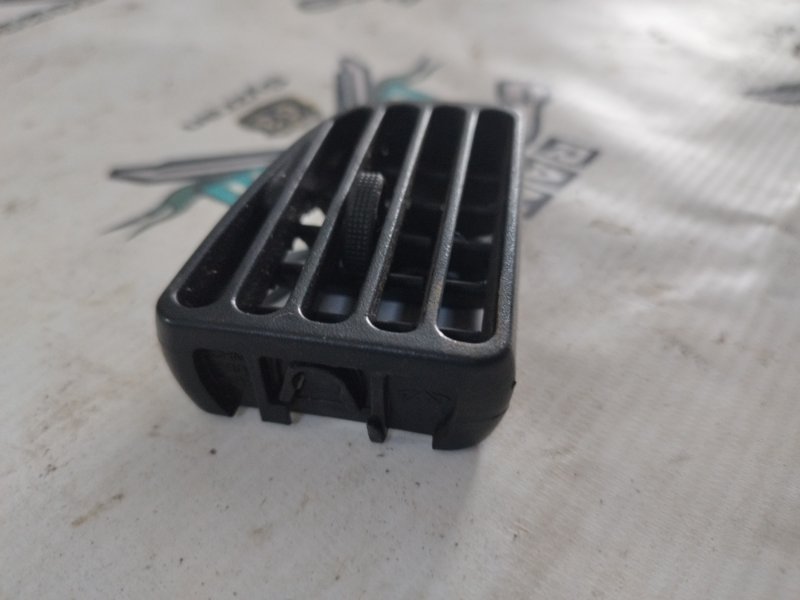 Дефлектор воздушный Chery Amulet a15