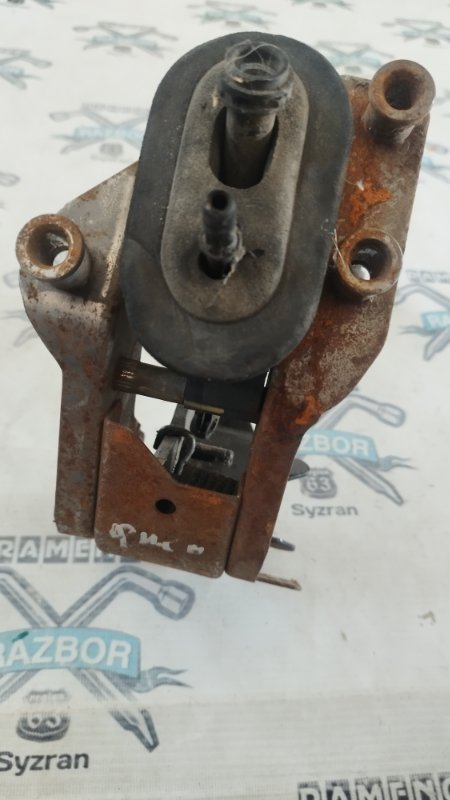 Педаль тормоза Ford Fiesta