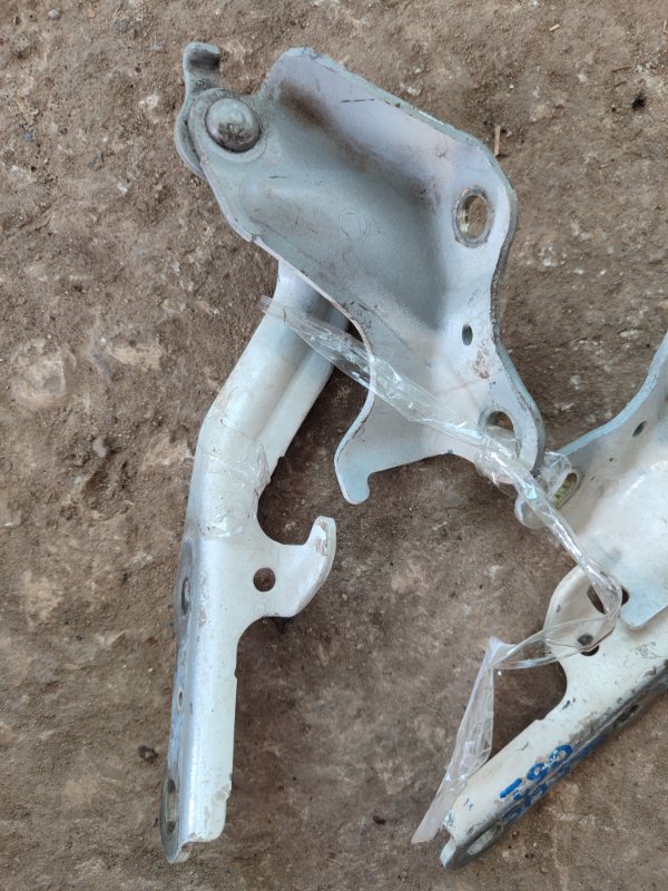 Петля капота Toyota Harrier 2006 2