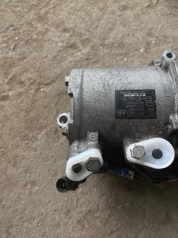 Компрессор кондиционера Mitsubishi Outlander 2008 XL