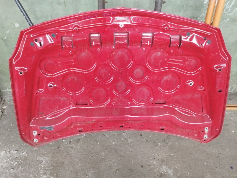 Капот Mercedes-Benz W176