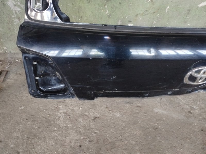 Крышка багажника TOYOTA LAnd CRUISER 200