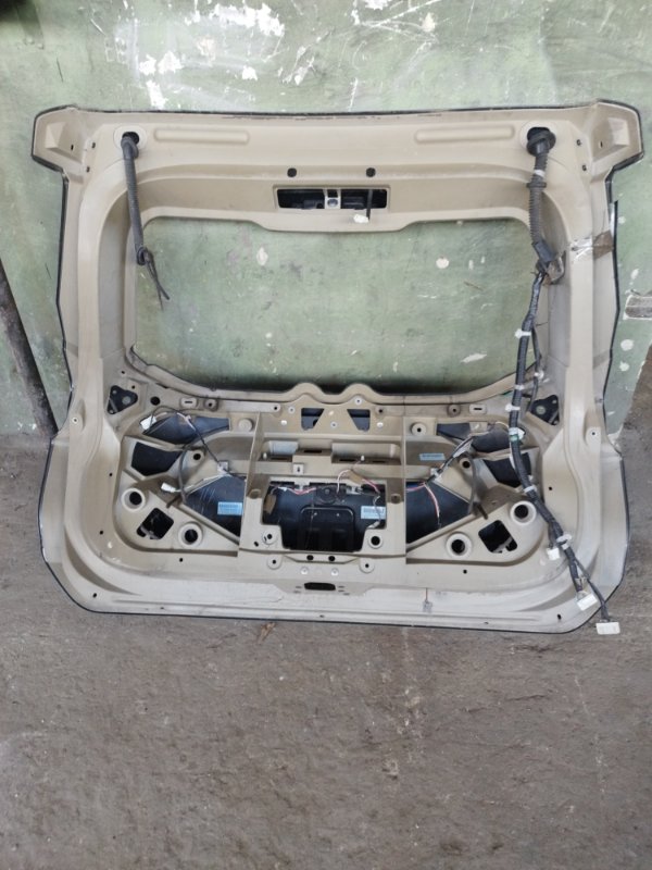 Крышка багажника Nissan X-Trail