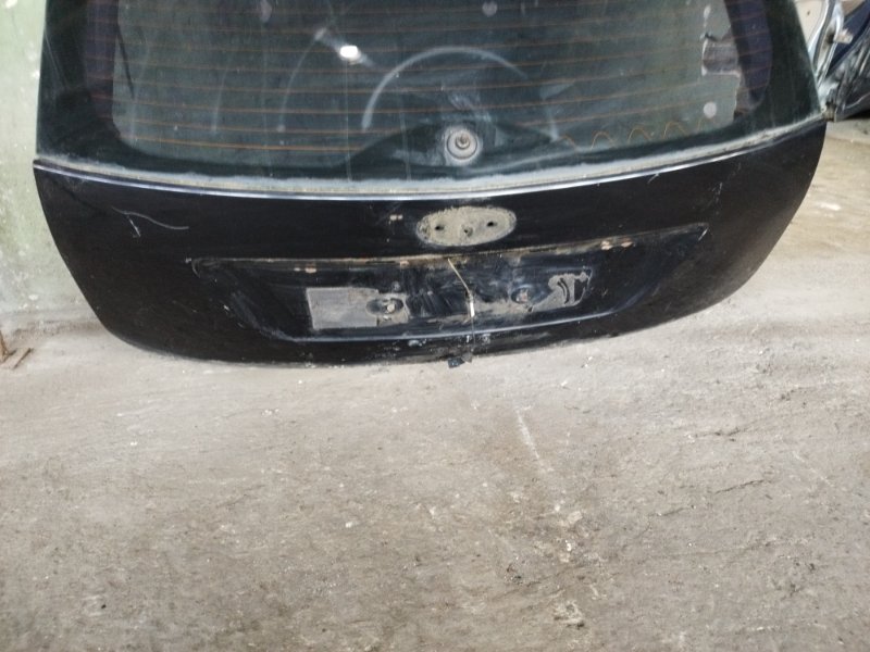 Крышка багажника FORD Focus