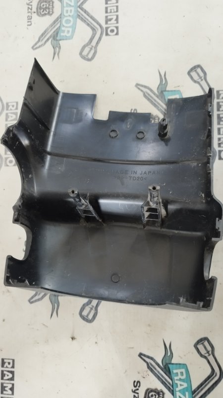 Кожух рулевой колонки Subaru Impreza