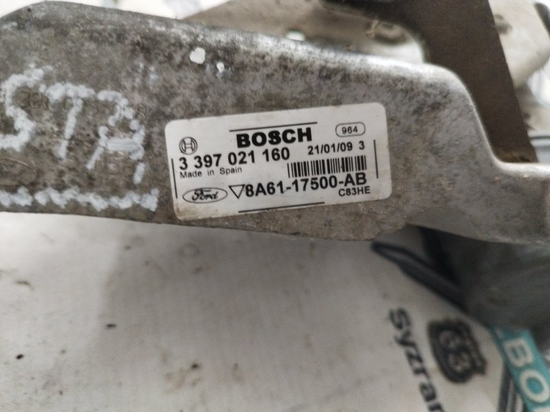 Трапеция дворников Ford Fiesta