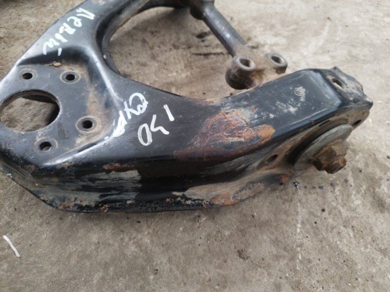 Рычаг подвески верхний Toyota Surf 130