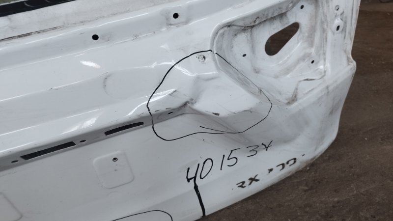 Крышка багажника Lexus RX