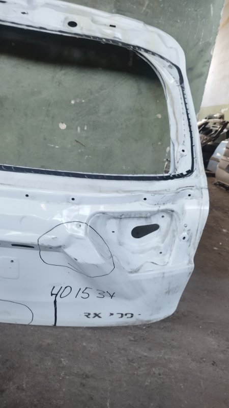 Крышка багажника Lexus RX