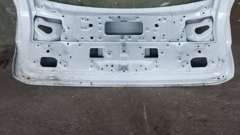Крышка багажника Lexus RX