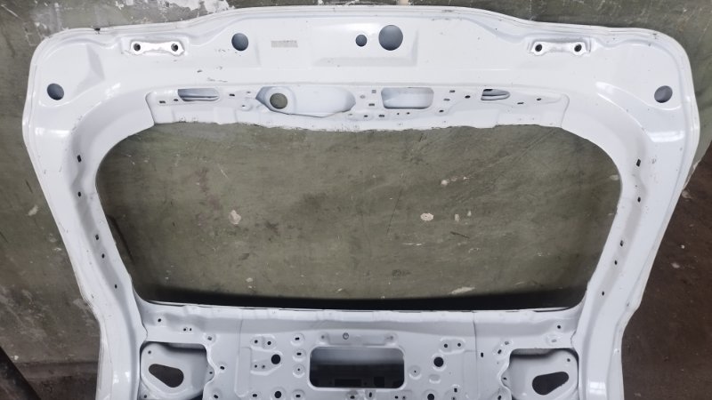Крышка багажника Lexus RX