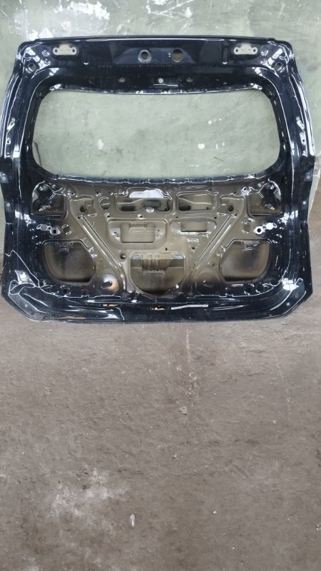 Крышка багажника Toyota RAV4