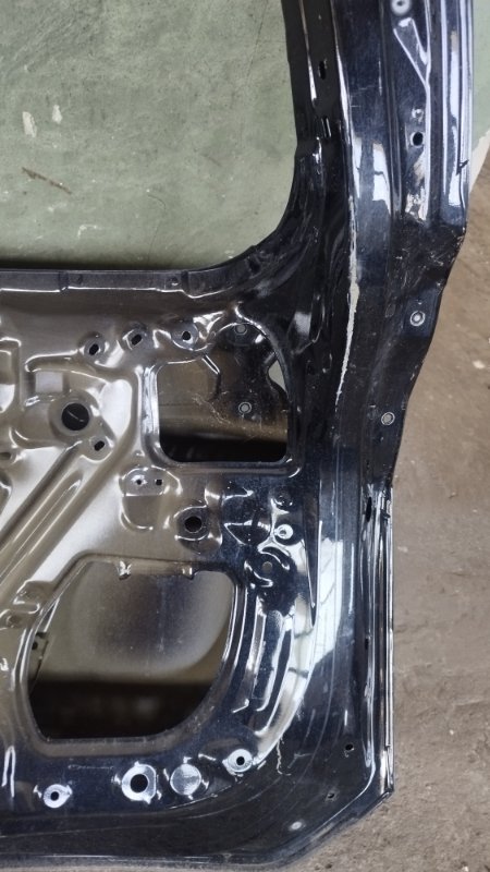 Крышка багажника Toyota RAV4