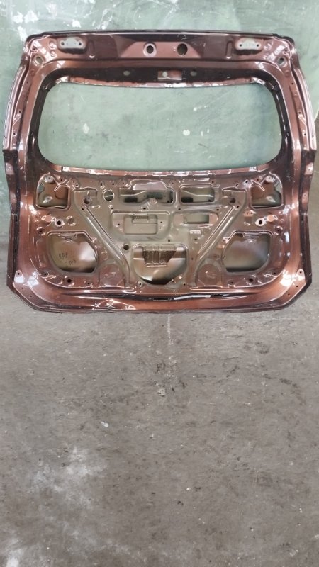Крышка багажника Toyota RAV4