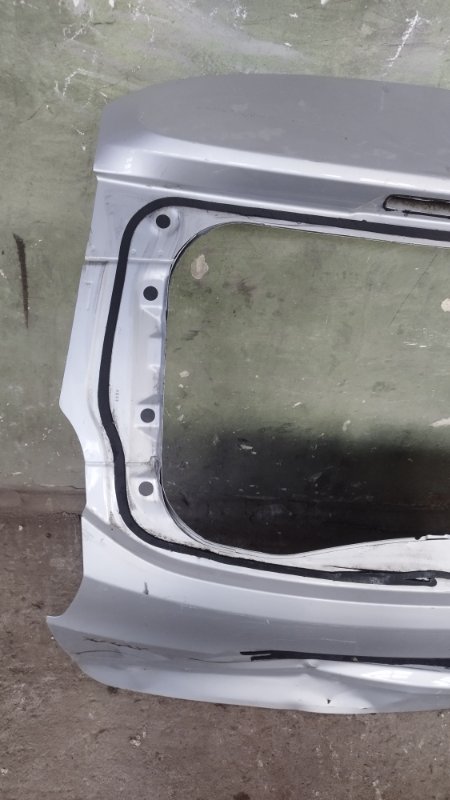 Крышка багажника Lada XRAY