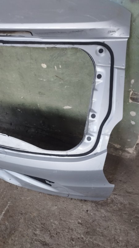 Крышка багажника Lada XRAY