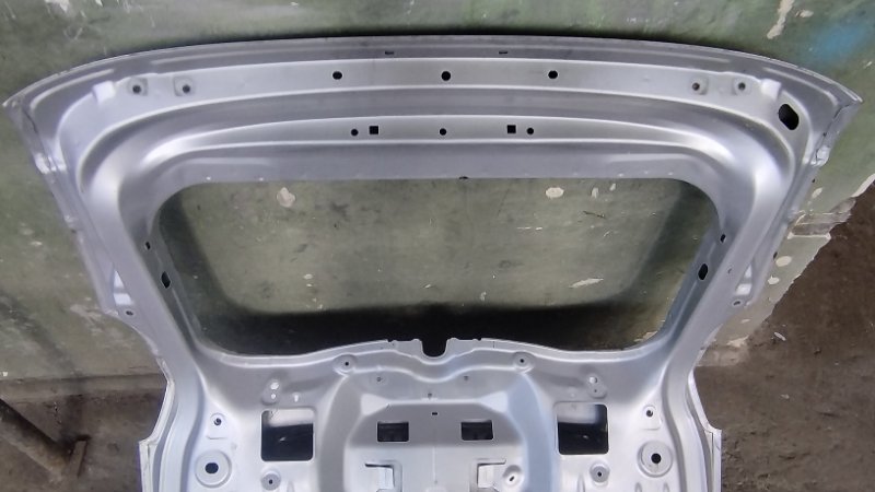 Крышка багажника Lada XRAY