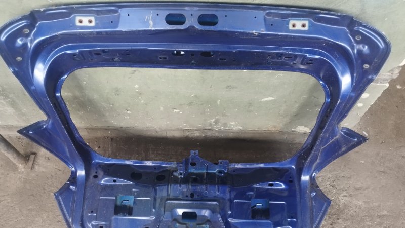 Крышка багажника Ford Focus