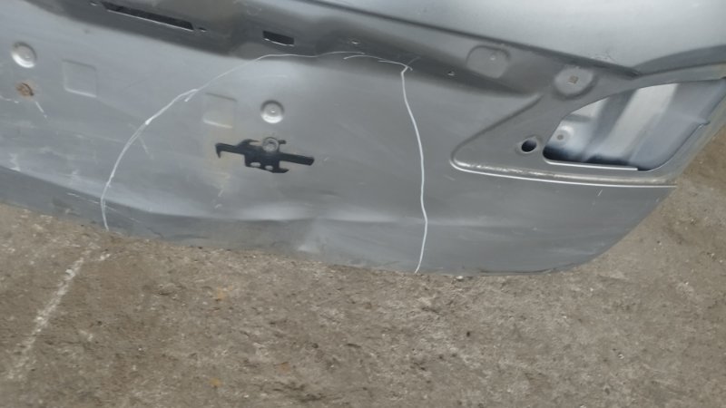 Крышка багажника Mazda 5