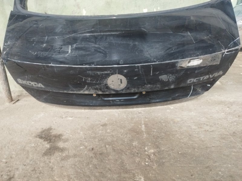 Крышка багажника Skoda Octavia