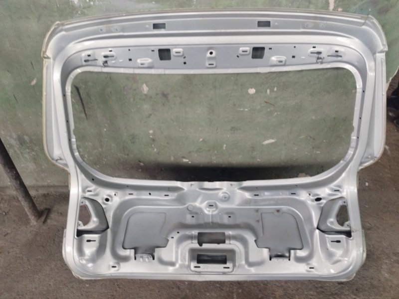 Крышка багажника Volkswagen Tiguan