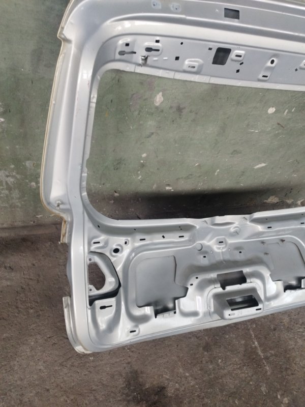Крышка багажника Volkswagen Tiguan