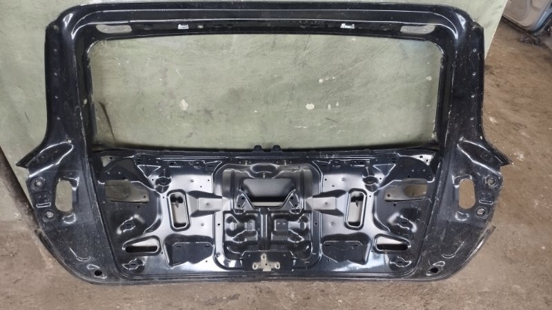 Крышка багажника AUDI Q5