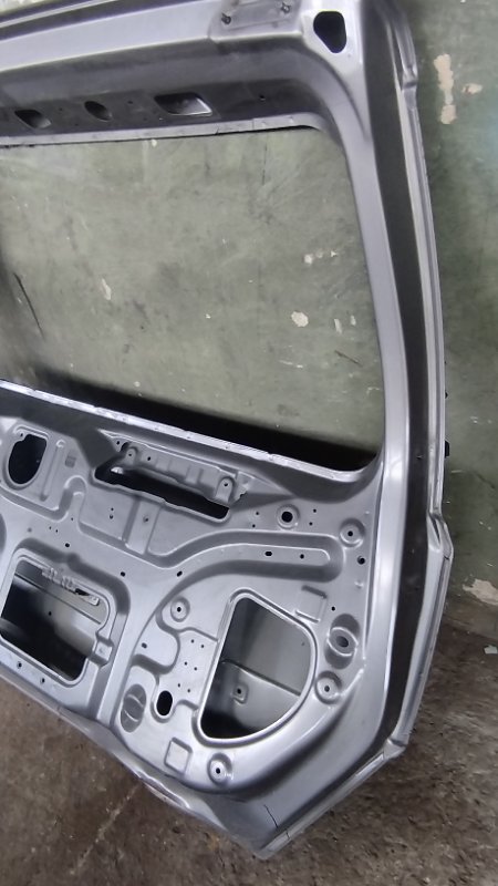 Крышка багажника Nissan X-Trail T31