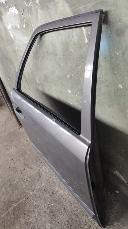 Дверь боковая Mercedes-Benz W124 1988 дорестайлинг