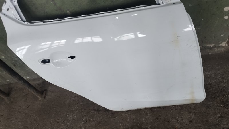 Дверь боковая Mazda 3 BM