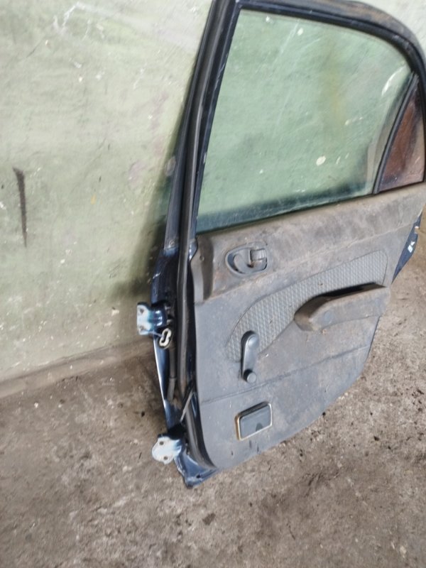Дверь боковая Mitsubishi Galant