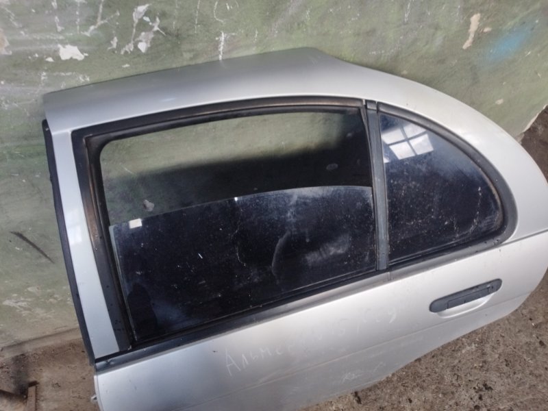 Дверь боковая Nissan Almera N15