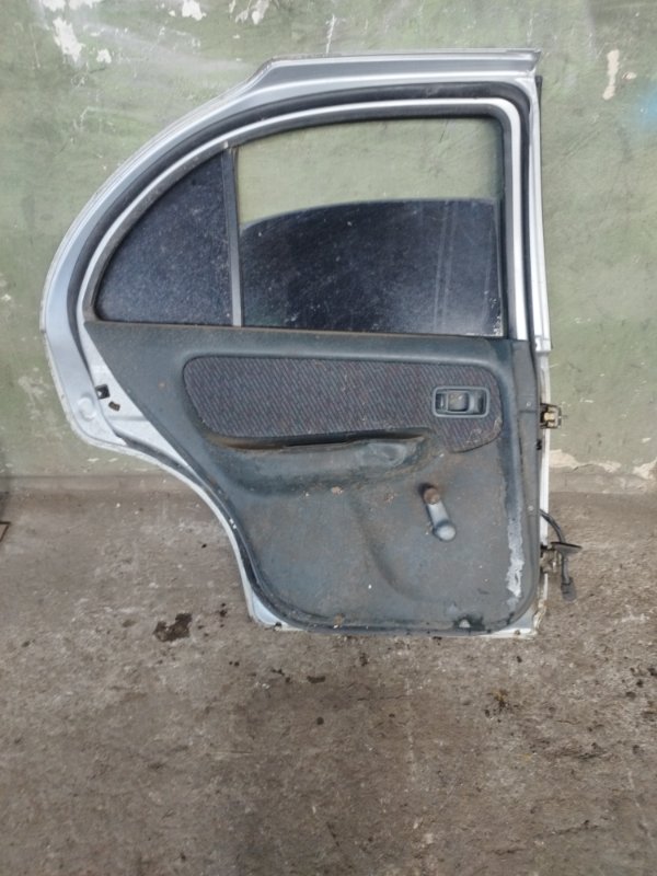 Дверь боковая Nissan Almera N15