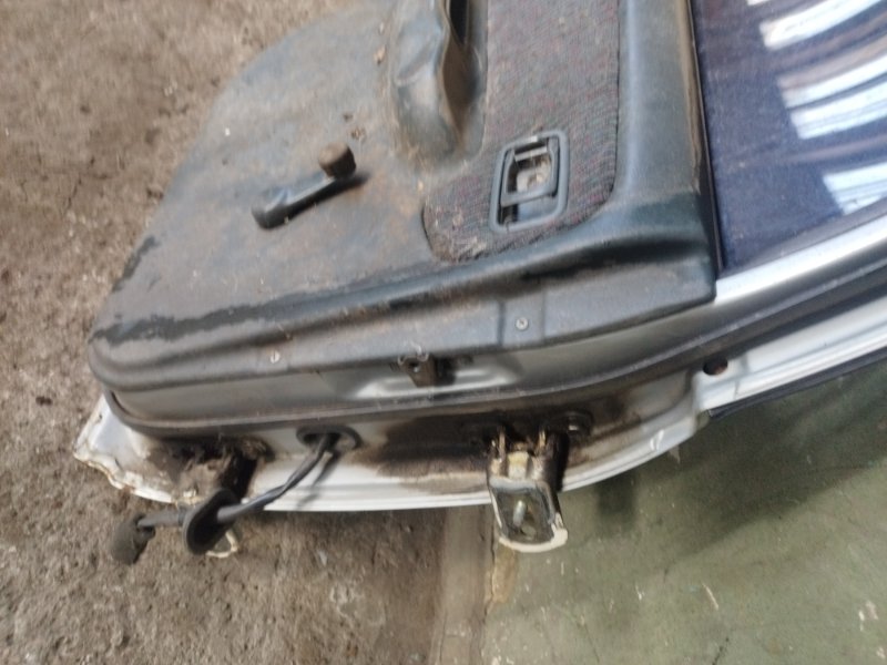 Дверь боковая Nissan Almera N15