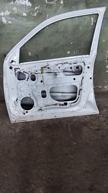 Дверь боковая Mitsubishi Airtrek