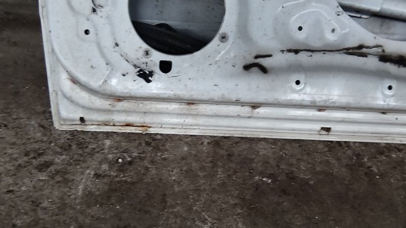 Дверь боковая Mitsubishi Airtrek