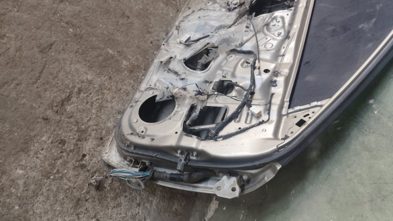 Дверь боковая Subaru Impreza