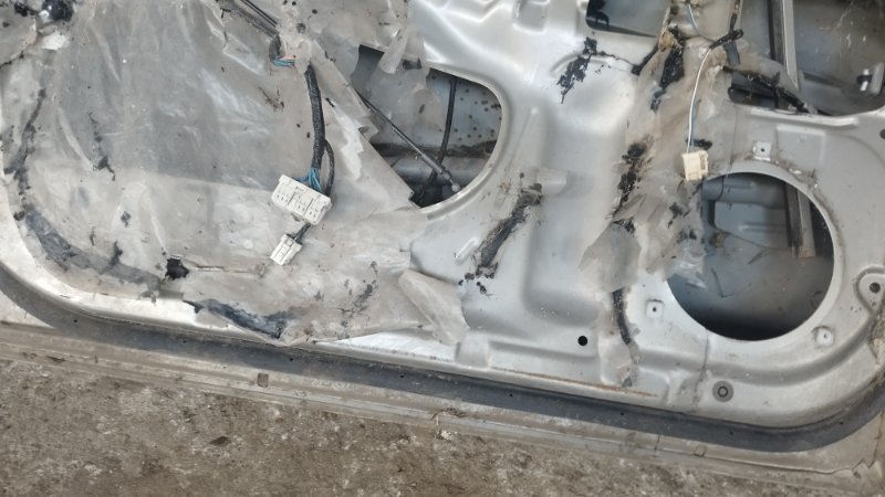 Дверь боковая Subaru Impreza