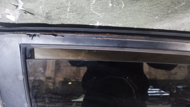 Дверь боковая Subaru Impreza