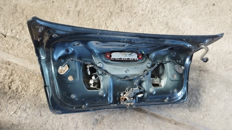 Крышка багажника Mazda 3 BK