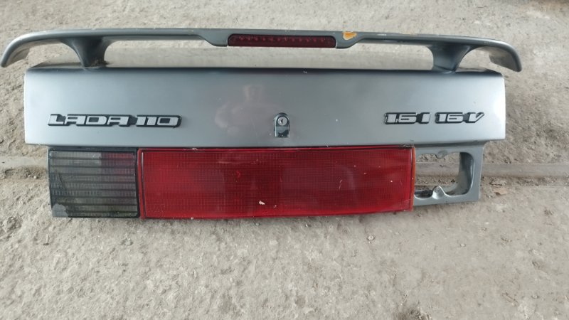 Крышка багажника LADA 2110